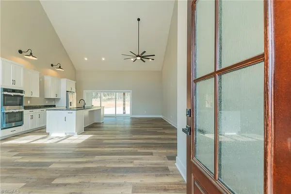 $575,000 | 1314 Riverside Drive, Lexington, NC 27292