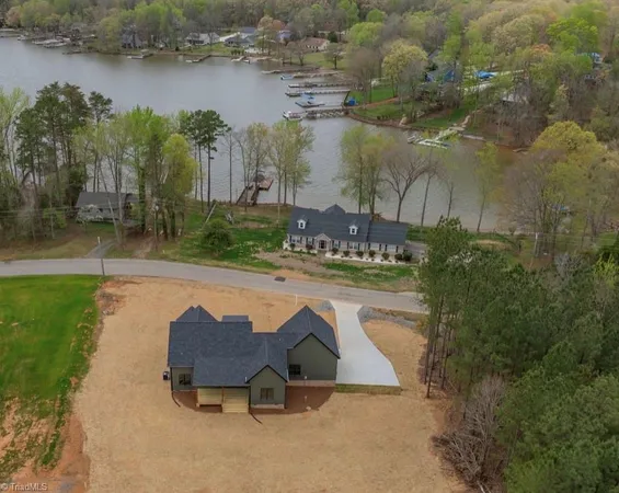 $575,000 | 1314 Riverside Drive, Lexington, NC 27292
