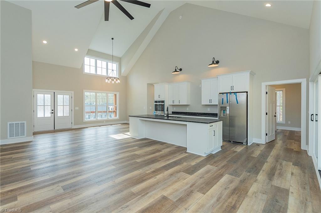 1314 Riverside Drive Lexington, NC 27292 - Photo 5 of 41 Natural light is a plus in this home. Not counting All the views of the lake from the front rooms.