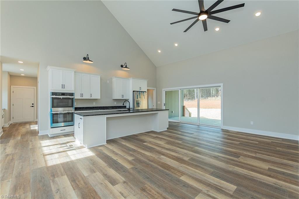 1314 Riverside Drive Lexington, NC 27292 - Photo 6 of 41 Double oven for more baking. Stainless appliances, Black cook top.