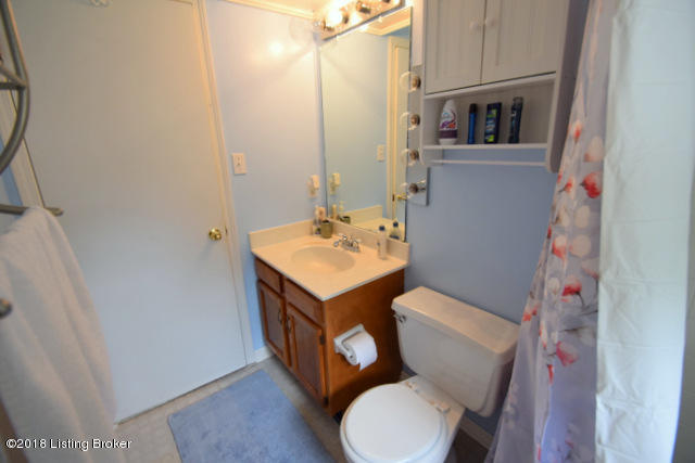 8821 Gutenberg Road Louisville, KY 40299 - Photo 18 of 45 DSC_0159
