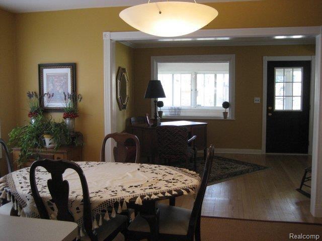 337 North Castell Avenue Rochester, MI 48307 - Photo 6 of 25 Dining Room opens to Living Rm