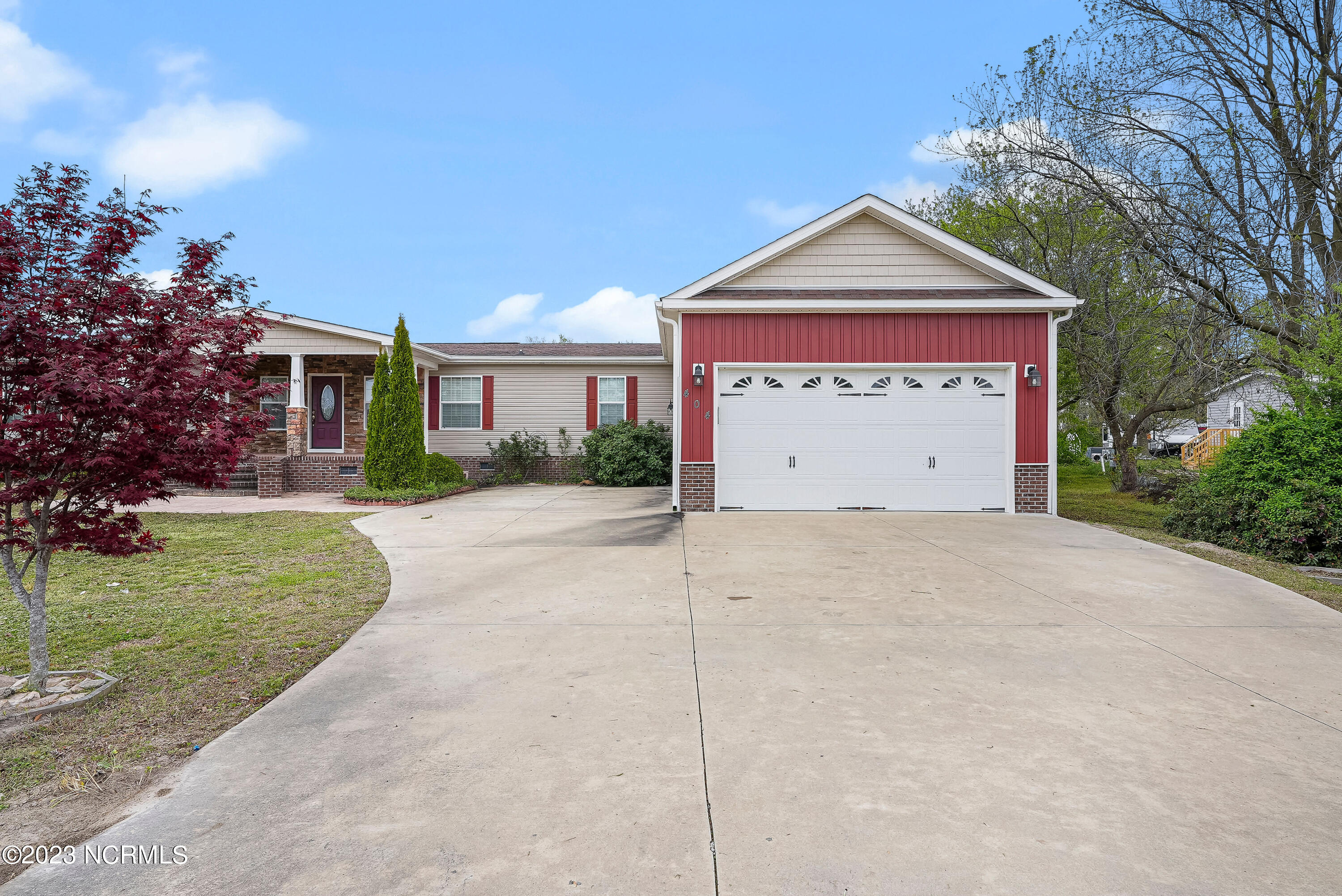 404 Haw Branch Road Richlands, NC 28574 - Photo 32 of 39 404HawBranch-8