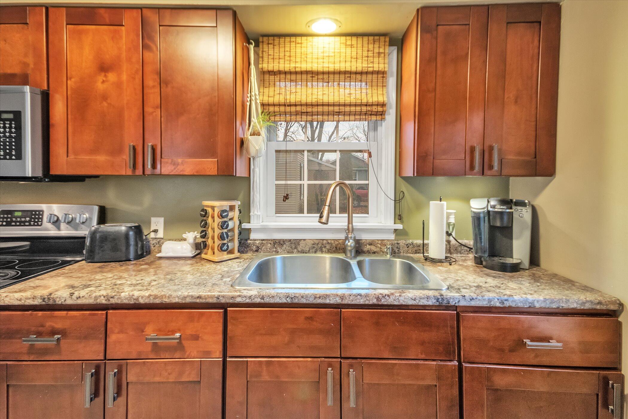 4207 Mt Olivet Road Kalamazoo, MI 49004 - Photo 11 of 30 12-4207-Mt-Olivet-WindowStill-Real-Estat