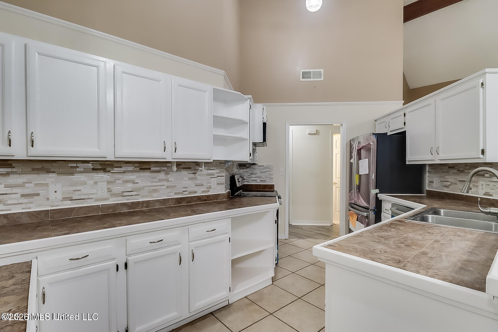 9228 Pointe Aux Chenes Road Ocean Springs, MS 39564 - Photo 6 of 24 20250801071523976110000000-o