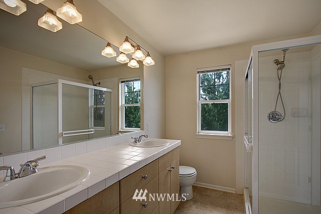4820 Lake Avenue South, Unit A Renton, WA 98055 - Photo 8 of 15 Gallery Image 8