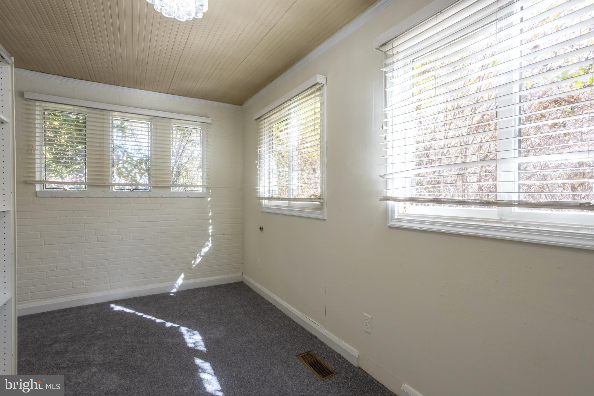 3306 Labyrinth Road Baltimore, MD 21215 - Photo 29 of 66 an empty room with a window