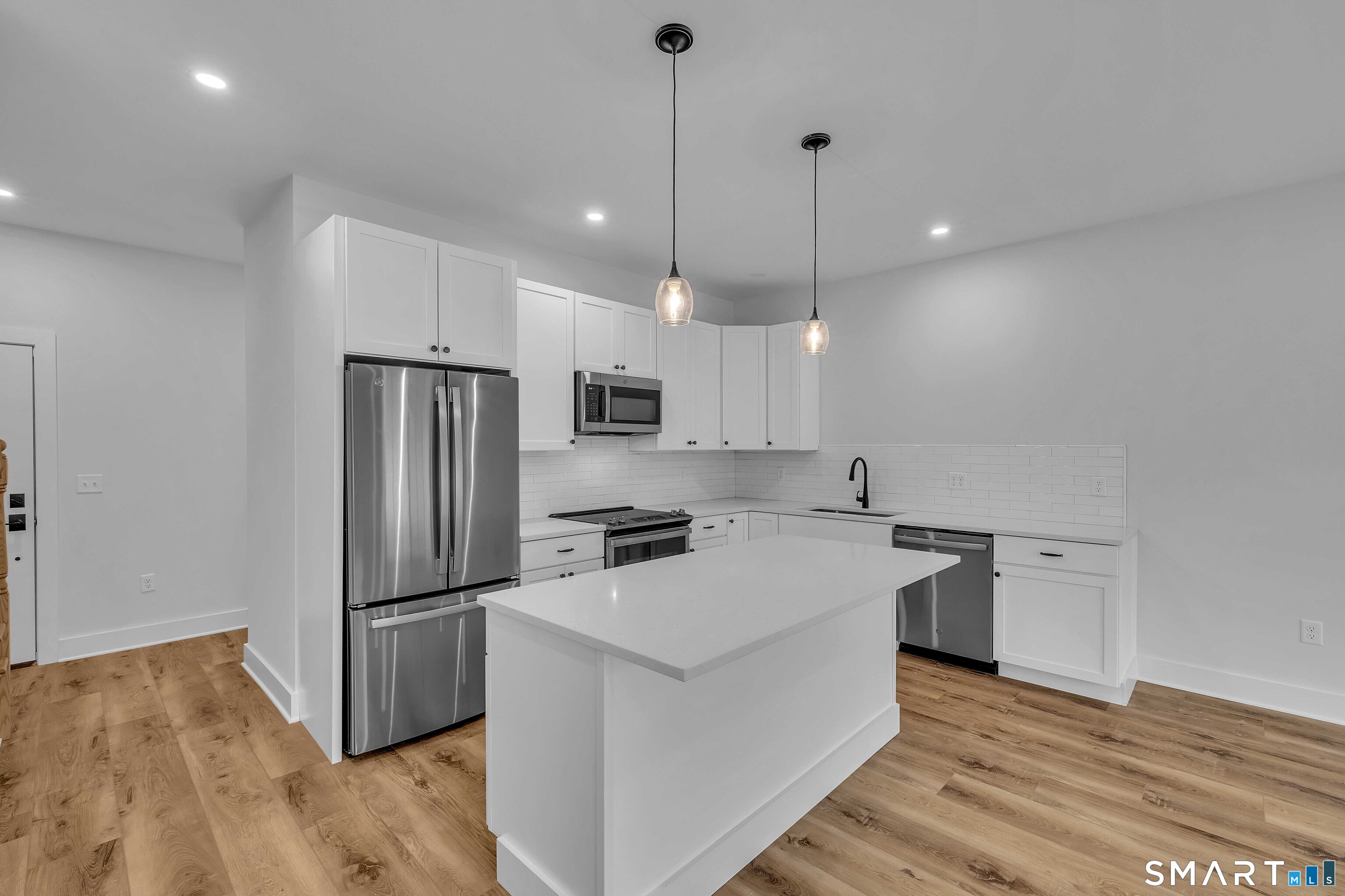 138 Boston Post Road, Unit 17 East Lyme, CT 06333 - Photo 7 of 25