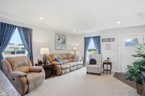 $290,000 | 1000 Grn Vly Drive, Lebanon, IN 46052