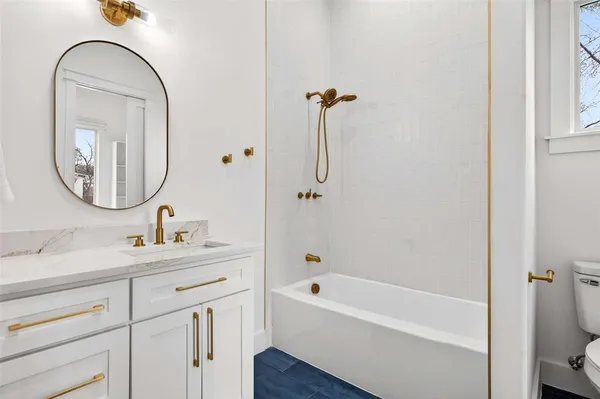 $9,995 | 5940 Bryan Parkway, Dallas, TX 75206