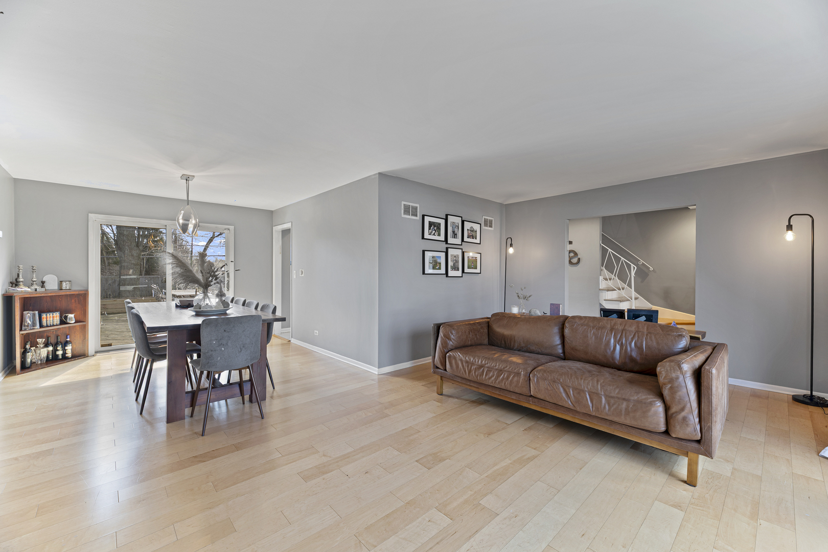 31 Mulberry E Road Deerfield, IL 60015 - Photo 5 of 32 Gallery Image 5