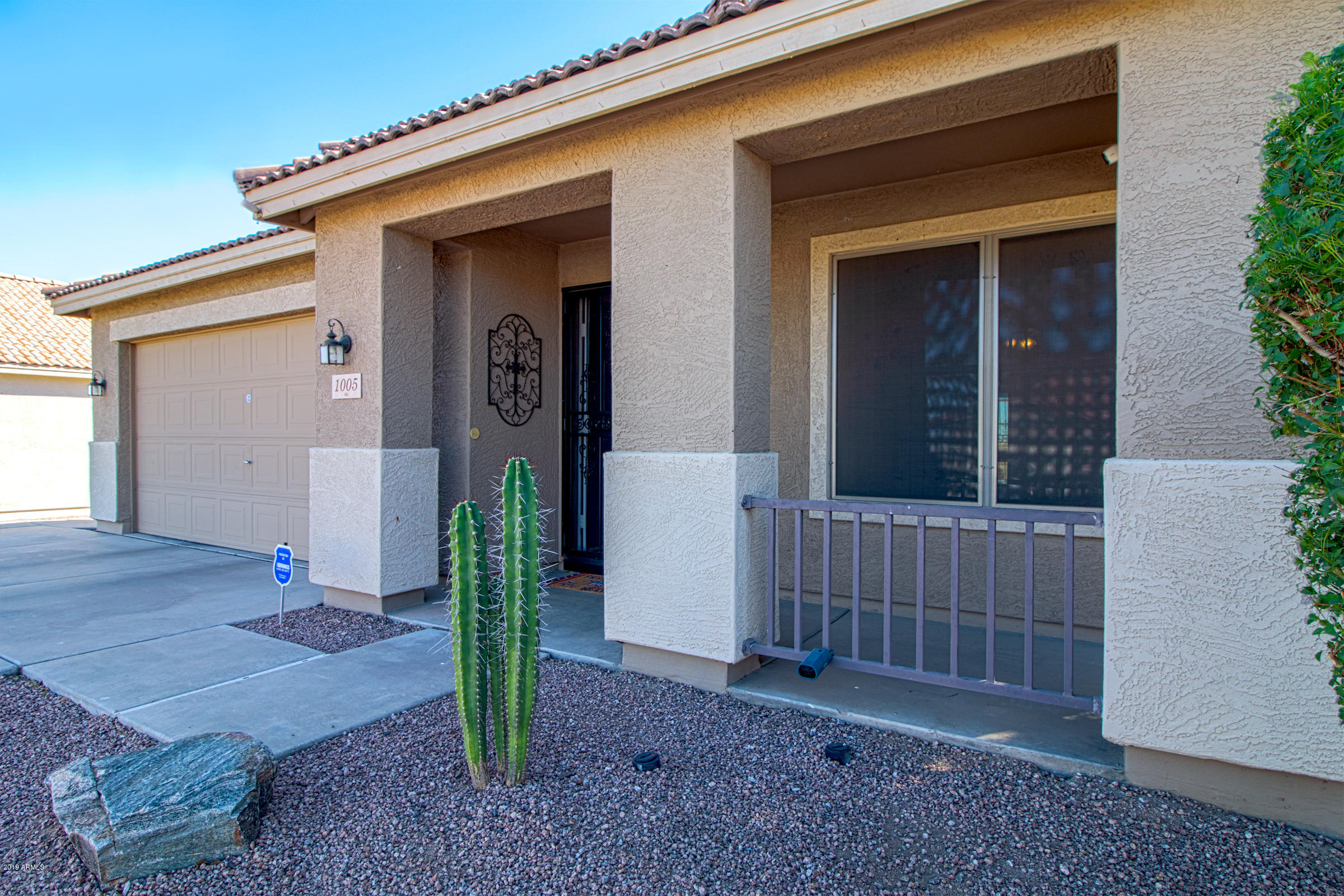 1005 East Pedro Road Phoenix, AZ 85042 - Photo 2 of 31 1005-EPedro-Phoenix-03