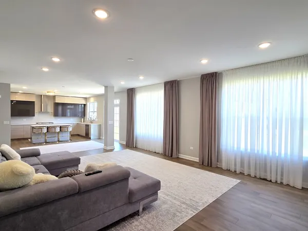 $679,900 | 25409 Rock Drive, Plainfield, IL 60586