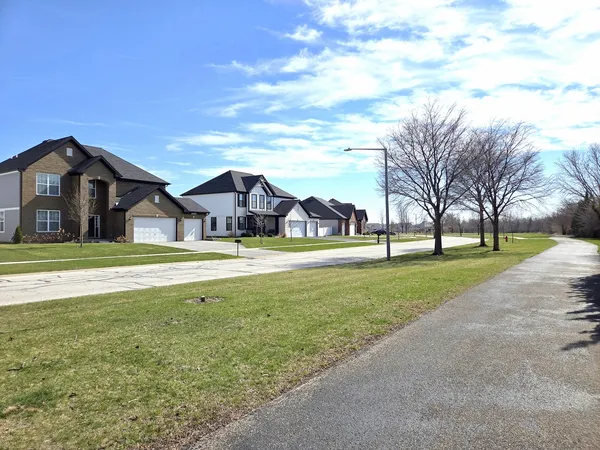 $679,900 | 25409 Rock Drive, Plainfield, IL 60586