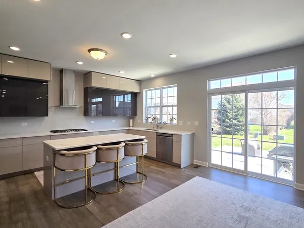$679,900 | 25409 Rock Drive, Plainfield, IL 60586