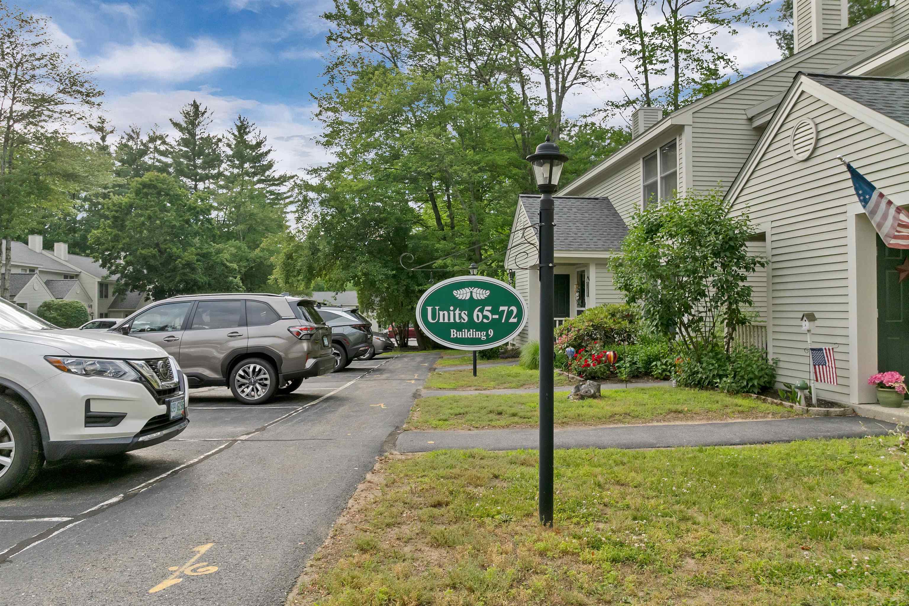 65 Woodland Green, Unit 65 Rochester, NH 03868 - Photo 4 of 49