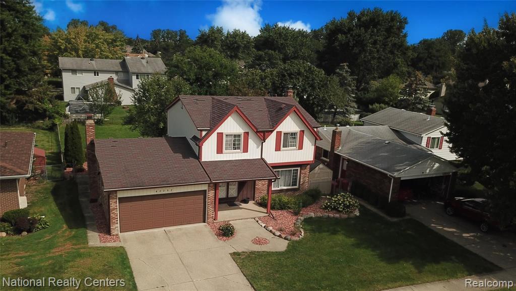 42252 Barchester Road Canton, MI 48187 - Photo 3 of 47