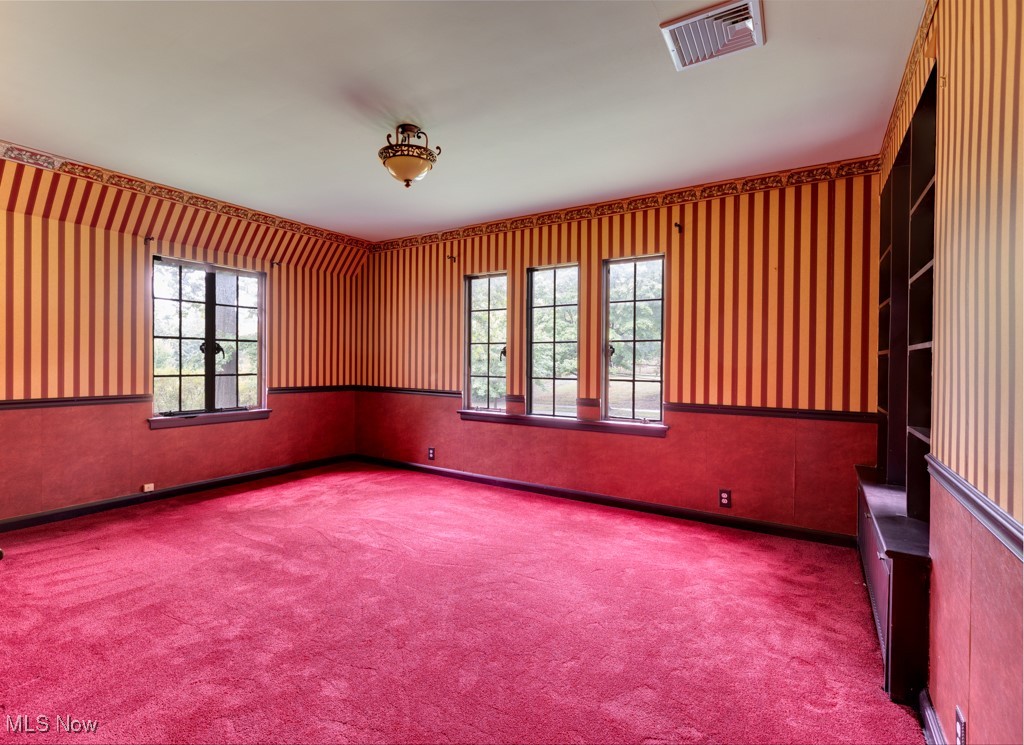 569 Merriman Road Akron, OH 44303 - Photo 35 of 43 Unfurnished room featuring carpet floors