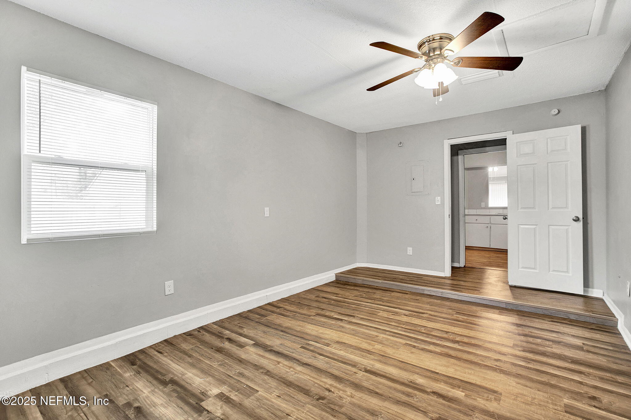 11451 Harts Road Jacksonville, FL 32218 - Photo 6 of 17 1-web-or-mls-IMG_0072