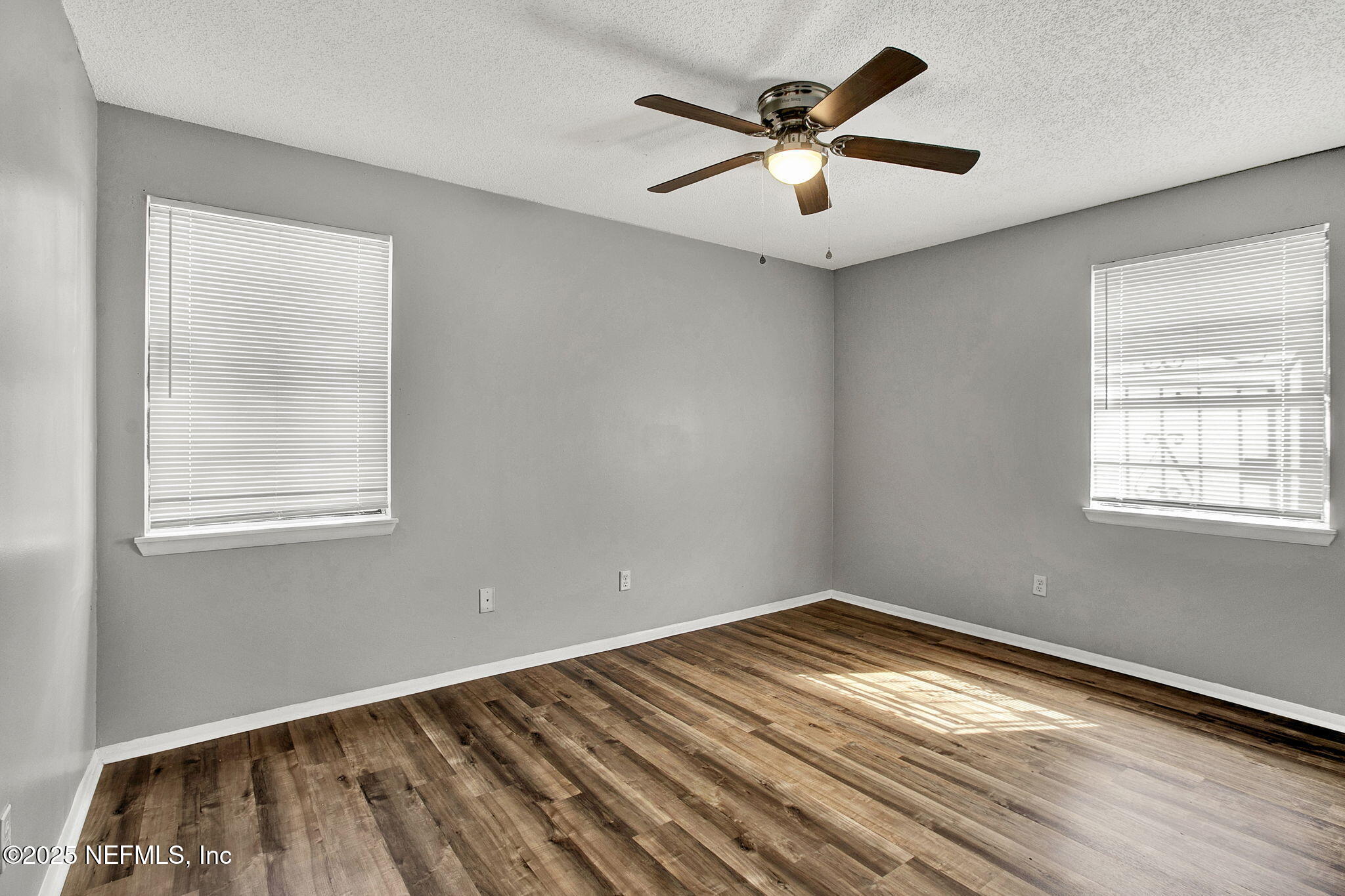 11451 Harts Road Jacksonville, FL 32218 - Photo 10 of 17 3-web-or-mls-IMG_0022