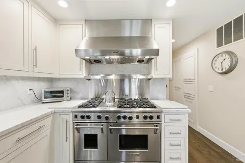 $1,595,000 | 125 White Cottage Road North, Angwin, CA 94508