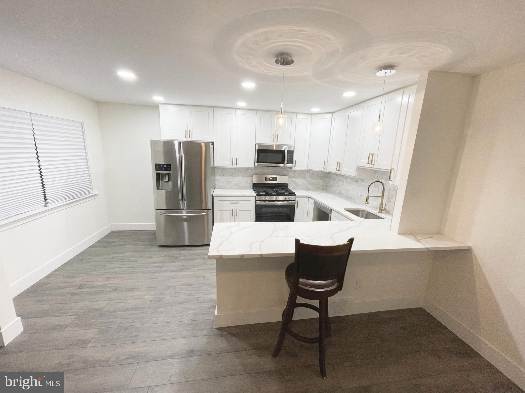 12445 Sweet Briar Road Philadelphia, PA 19154 - Photo 5 of 18