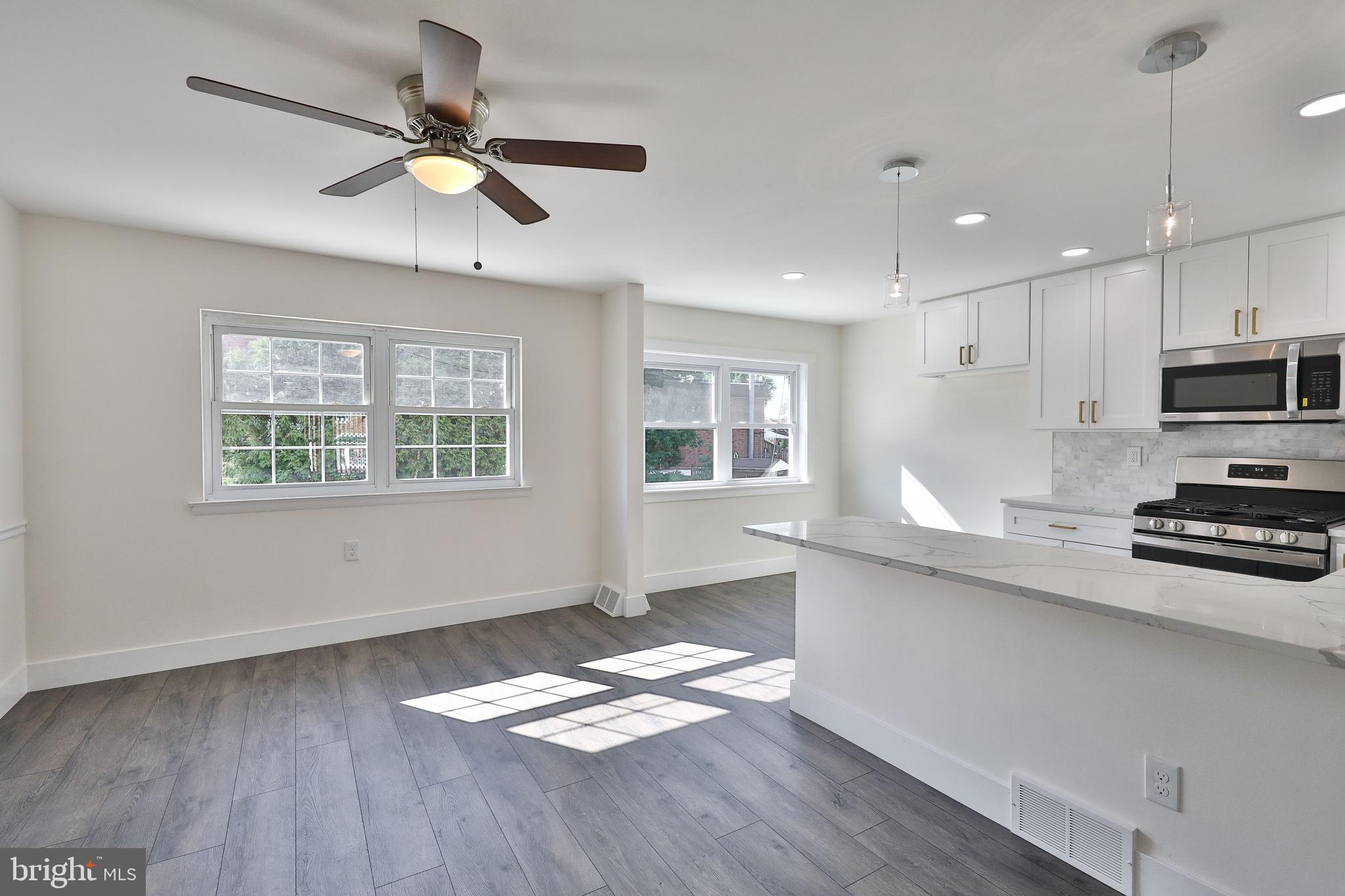12445 Sweet Briar Road Philadelphia, PA 19154 - Photo 8 of 18