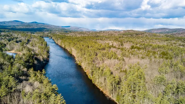 $255,000 | 30 Waterfront Drive, Cornish, ME 04020