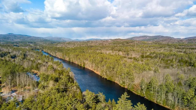 $255,000 | 30 Waterfront Drive, Cornish, ME 04020