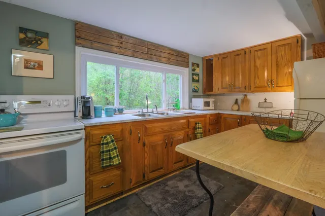 $255,000 | 30 Waterfront Drive, Cornish, ME 04020