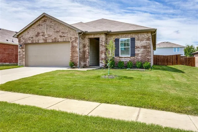 $1,995 | 825 Cherry Blossom Street, Anna, TX 75409