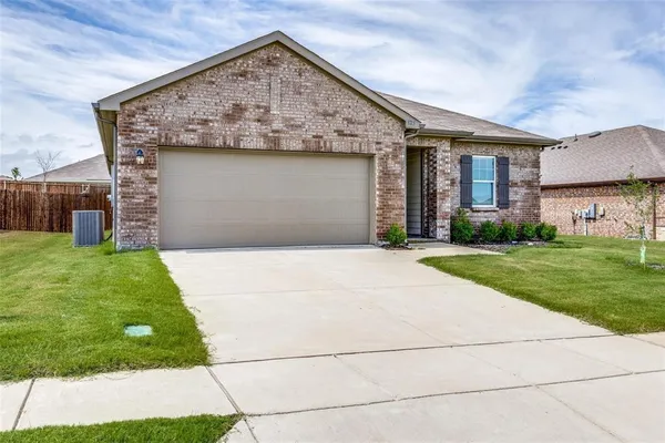 $1,995 | 825 Cherry Blossom Street, Anna, TX 75409