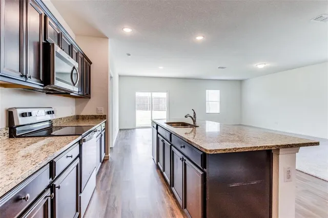 $1,995 | 825 Cherry Blossom Street, Anna, TX 75409