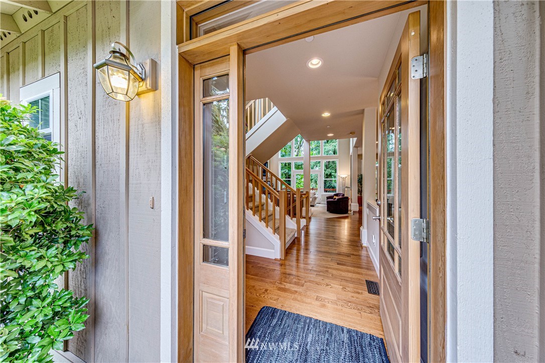 17409 102nd Avenue Northeast Bothell, WA 98011 - Photo 3 of 38 Gallery Image 3