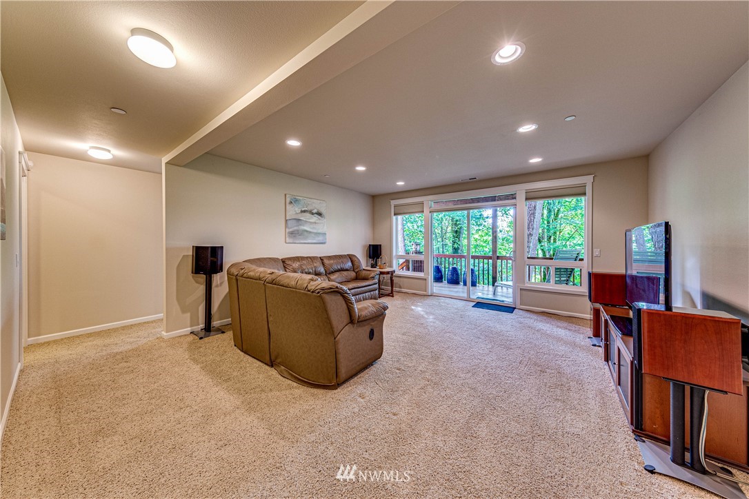 17409 102nd Avenue Northeast Bothell, WA 98011 - Photo 25 of 38 Gallery Image 25