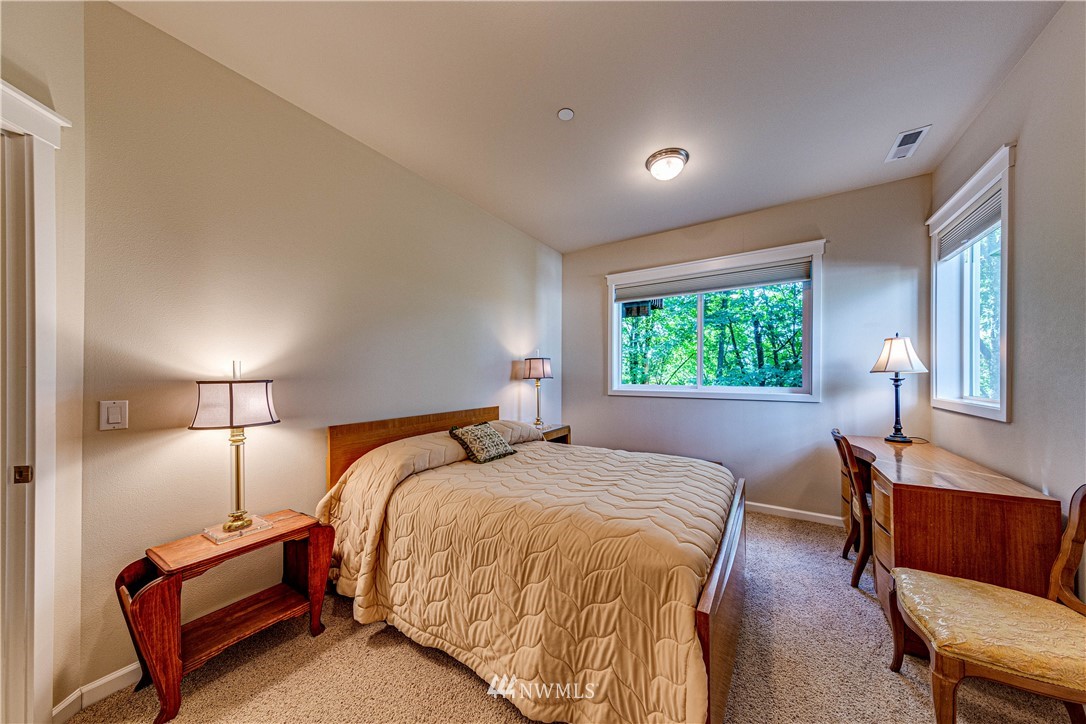 17409 102nd Avenue Northeast Bothell, WA 98011 - Photo 29 of 38 Gallery Image 29