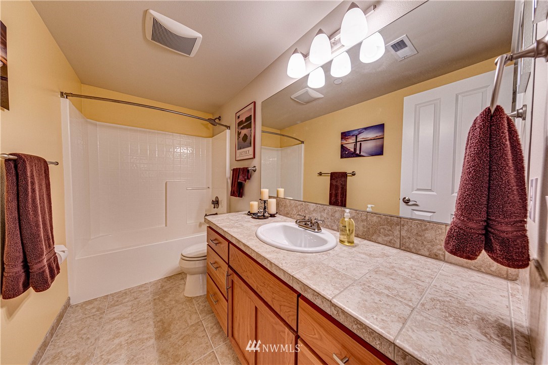 17409 102nd Avenue Northeast Bothell, WA 98011 - Photo 30 of 38 Gallery Image 30