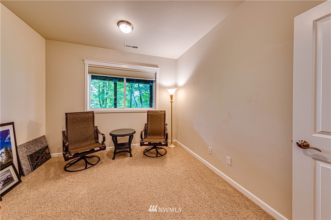 17409 102nd Avenue Northeast Bothell, WA 98011 - Photo 31 of 38 Gallery Image 31