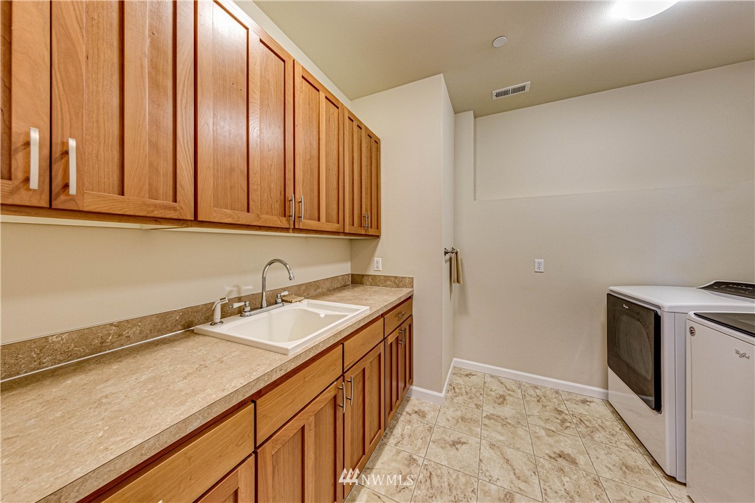 17409 102nd Avenue Northeast Bothell, WA 98011 - Photo 34 of 38 Gallery Image 34