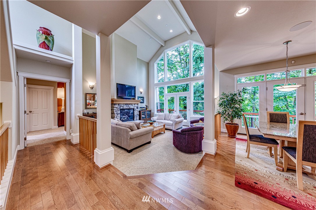 17409 102nd Avenue Northeast Bothell, WA 98011 - Photo 5 of 38 Gallery Image 5