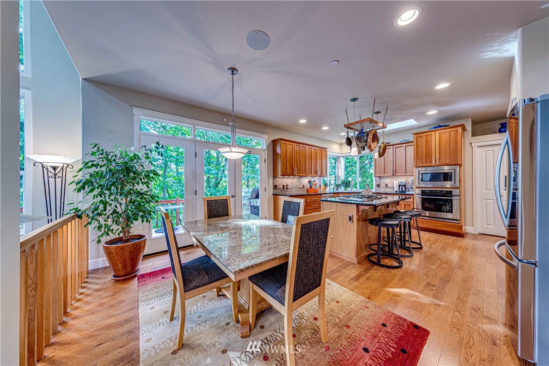 17409 102nd Avenue Northeast Bothell, WA 98011 - Photo 6 of 38 Gallery Image 6