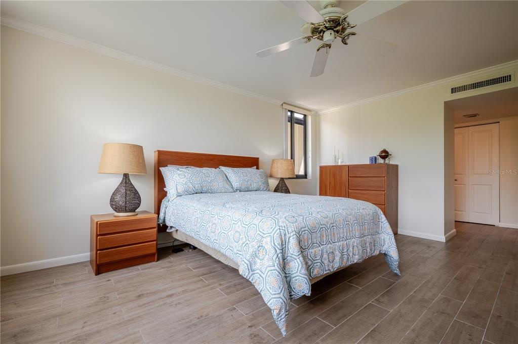 6267 Midnight Pass Road, Unit 306 Sarasota, FL 34242 - Photo 35 of 86