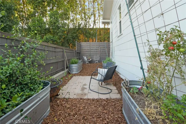 $3,950 | 3908 Edison Walk, Los Angeles, CA 90032