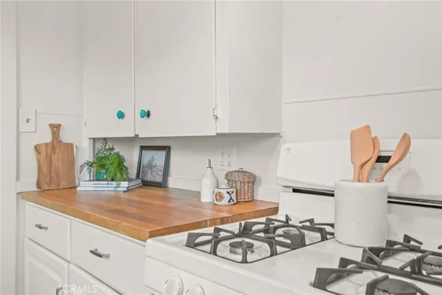 $3,950 | 3908 Edison Walk, Los Angeles, CA 90032