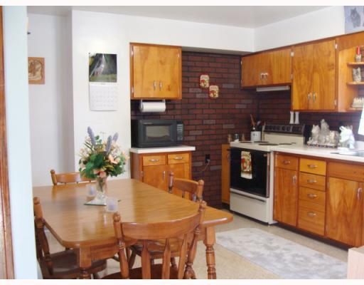 335 Rostraver Road Belle Vernon, PA 15012 - Photo 3 of 18 Kitchen.