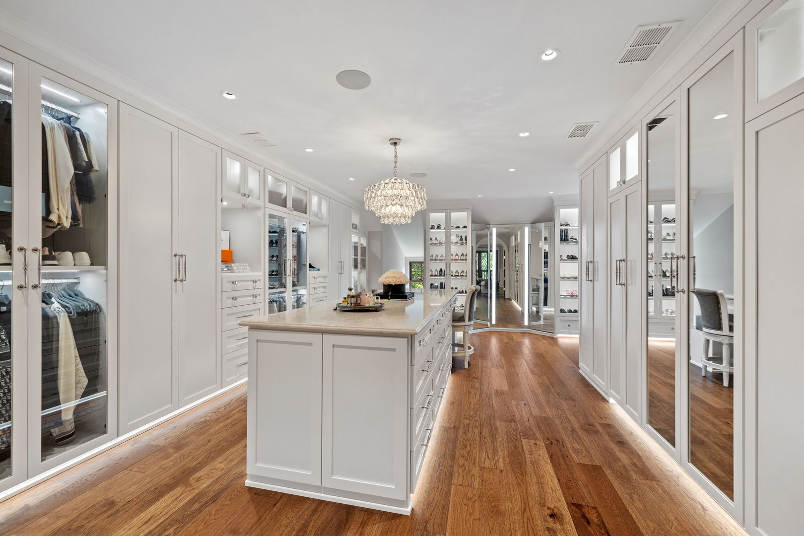 940 Meadows Road Geneva, IL 60134 - Photo 23 of 132 Gallery Image 23