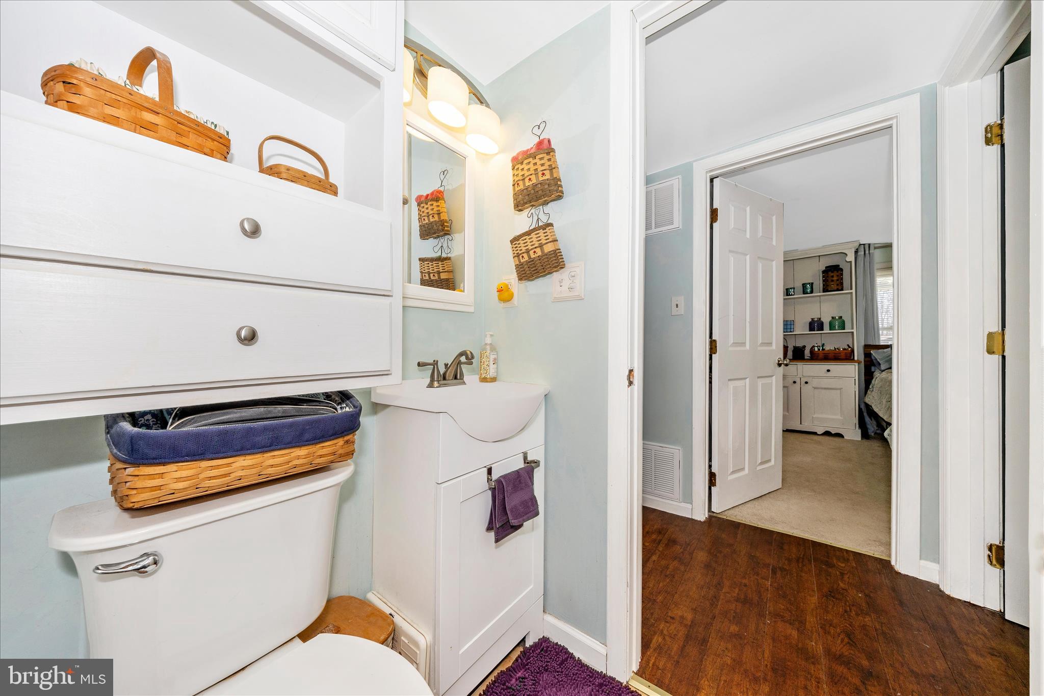 5618 Bartonsville Road Frederick, MD 21704 - Photo 23 of 53 Hall Bathroom