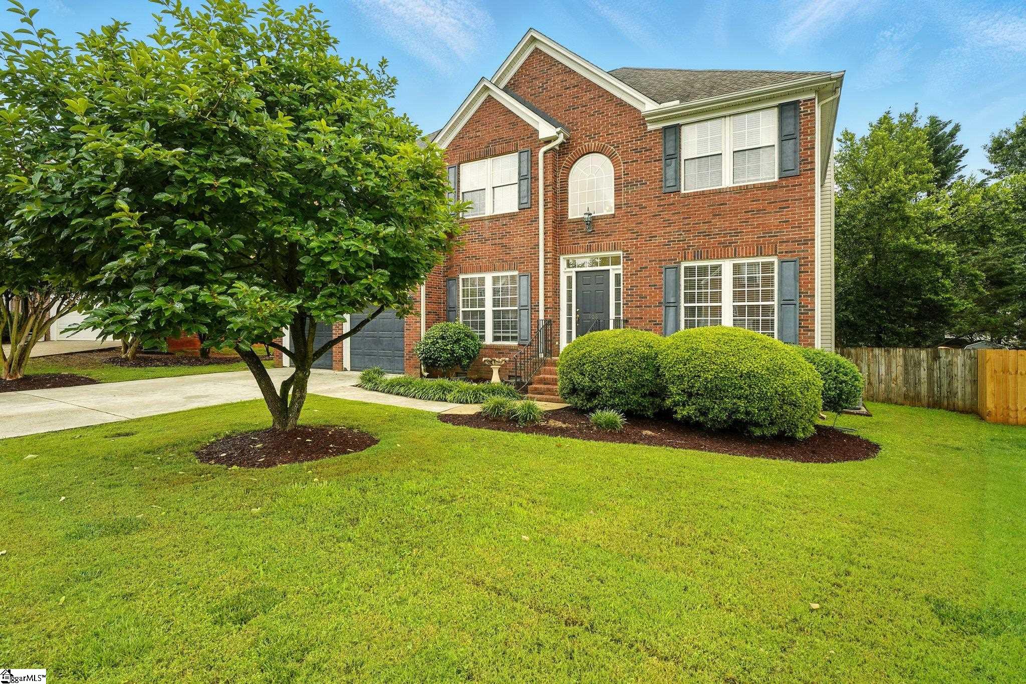 108 Myrtle Way Greer, SC 29650 - Photo 1 of 42 Gallery Image 1
