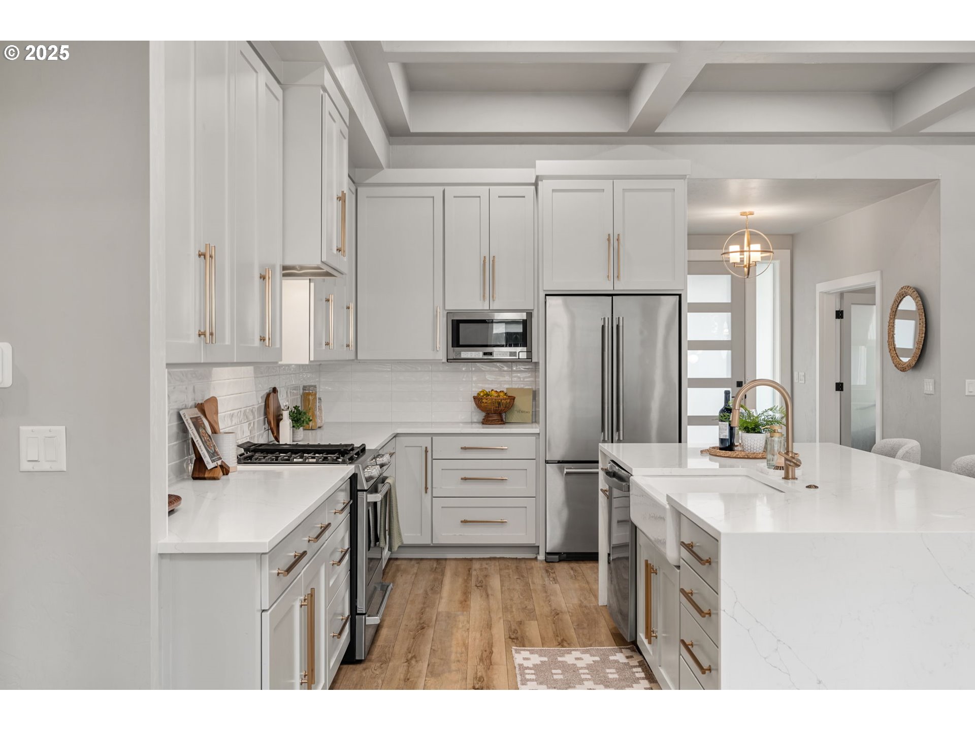 2051 Majestic Place Eugene, OR 97403 - Photo 11 of 45 Kitchen