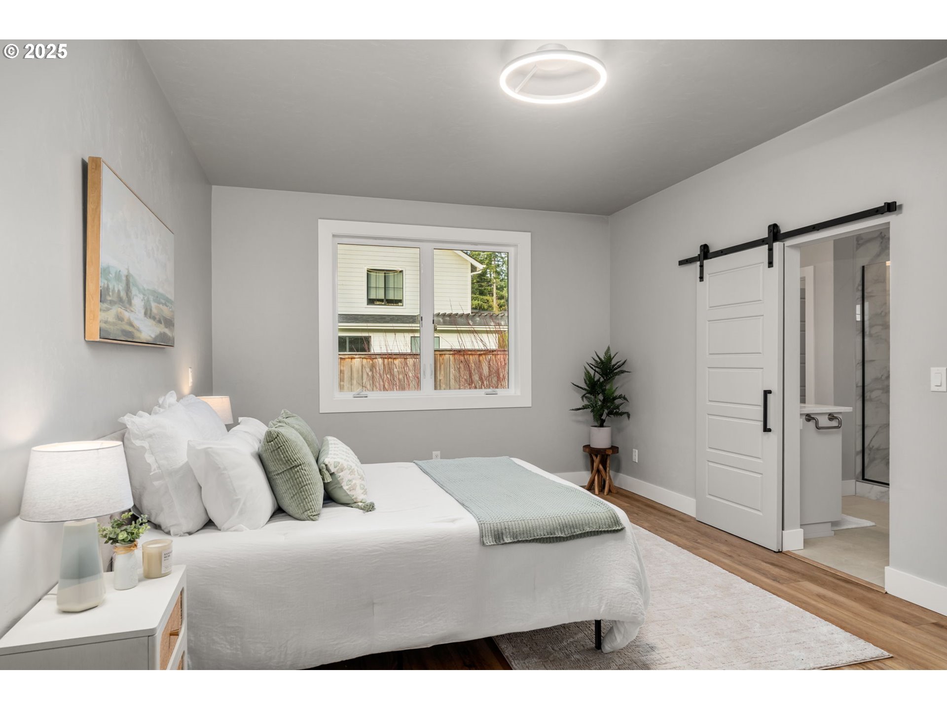 2051 Majestic Place Eugene, OR 97403 - Photo 15 of 45 Primary Bedroom